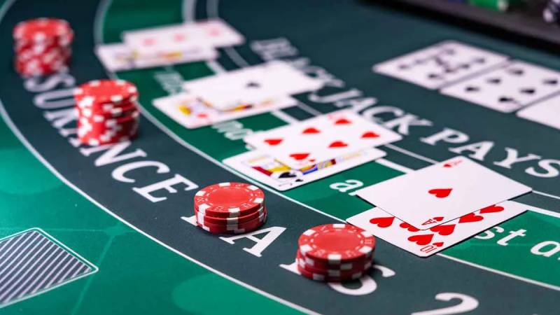 Chơi Blackjack Theo Chiến Lược, Không Nhờ May Rủi 3 Có chiến lược cược cơ bản
