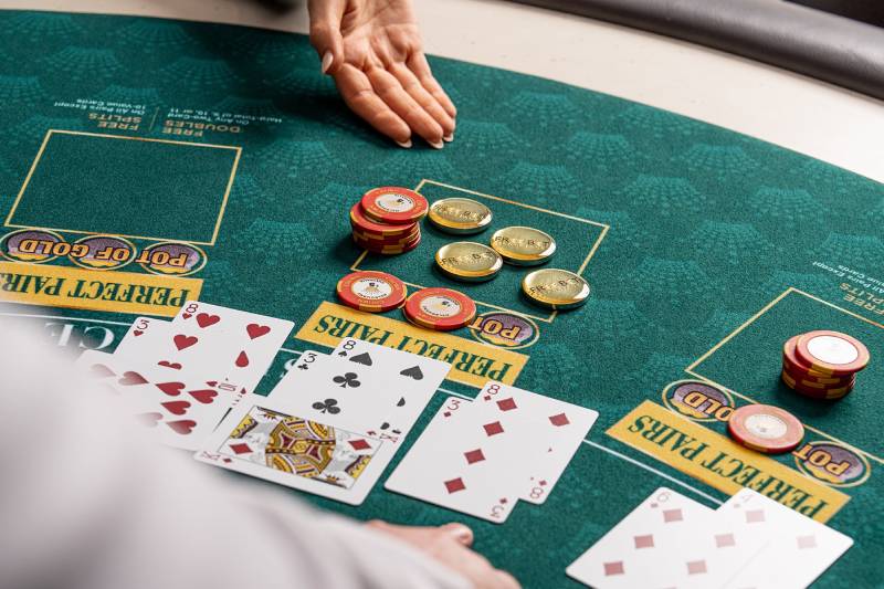Chơi Blackjack Theo Chiến Lược, Không Nhờ May Rủi 6 Sử dụng chiến lược đếm bài